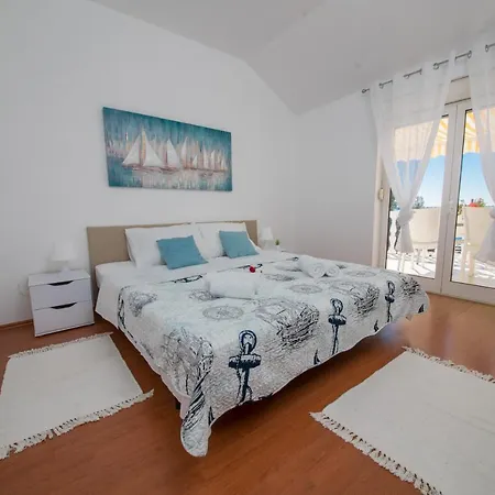 Fila Apartament Vrsi