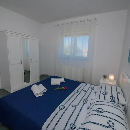 Lägenhet Fila Vrsi